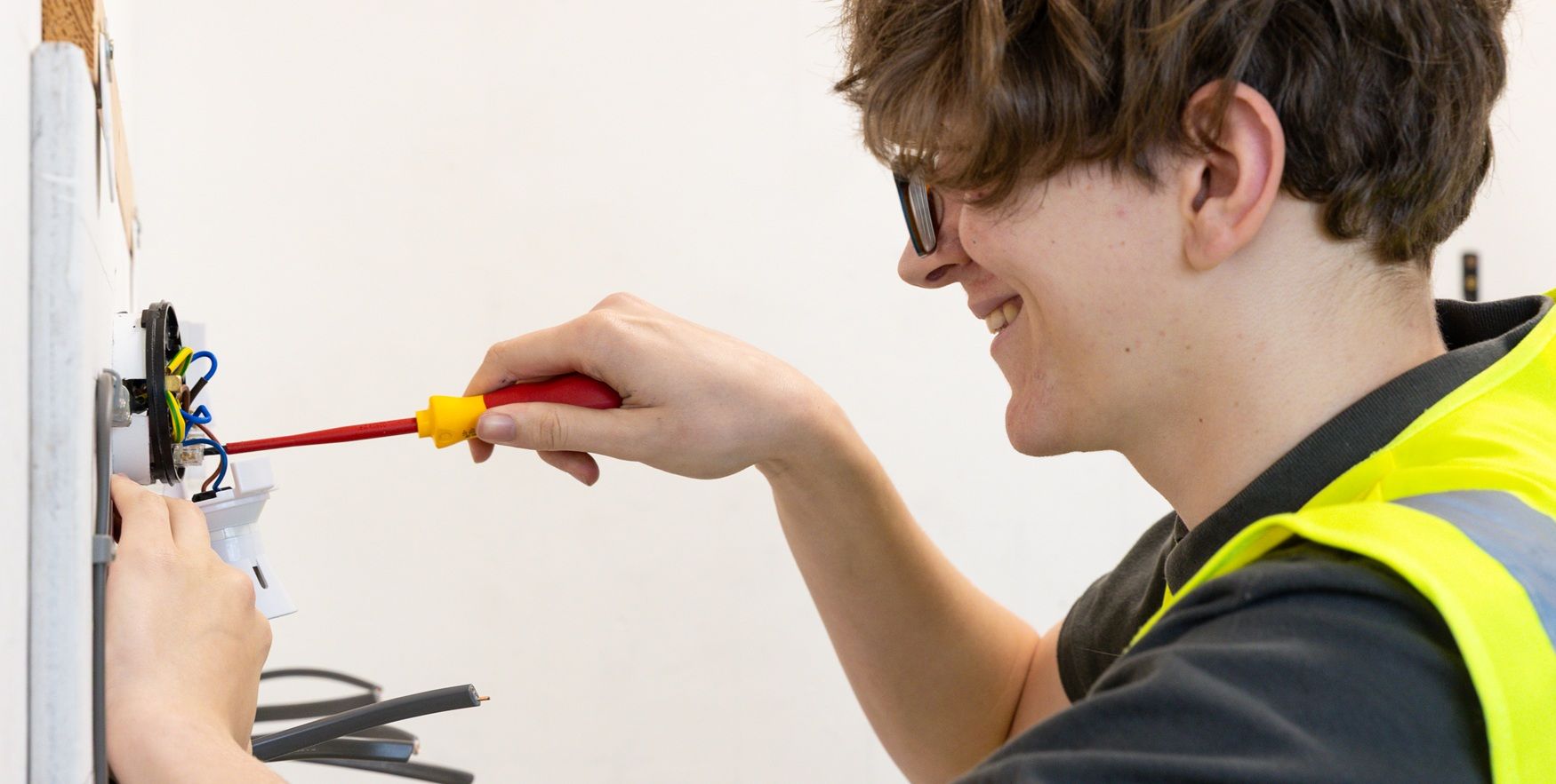 Student wiring plug